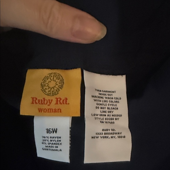 Ruby Rd. Navy Women's Shorts - Picture 3 of 3